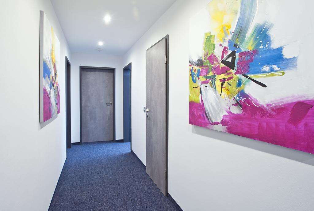 Hotel Kaeferstein Garni Nuremberg Bagian luar foto